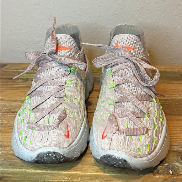 NWOB Nike Space Hippie 04 Sneakers Women’s Size 6.5 - Picture 2 of 9